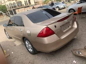 A picture of Distress sales Honda Accord 2007model Belgium standard 4plugs engine Fabric