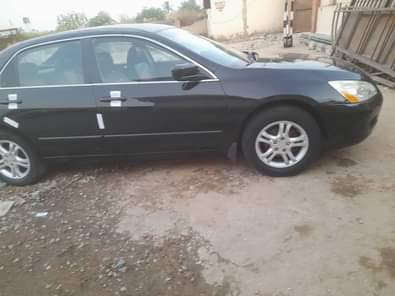 A picture of Honda Accord 2007 model aka dc 4 sale clean body