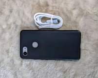 A picture of Google pixel 3XL at 300k call or whats app 0706721621