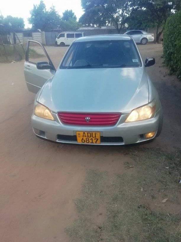 used toyota altezza