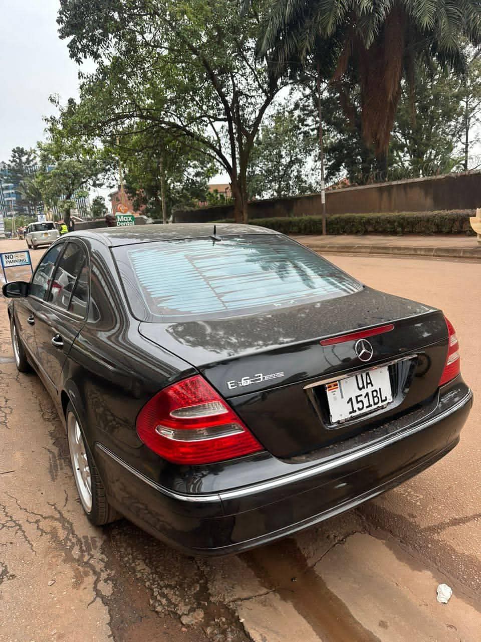 A picture of 2009 Benz E240 mercedes