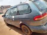 A picture of Sienna 2001 Engine Gear Ac needs attention body needs painting