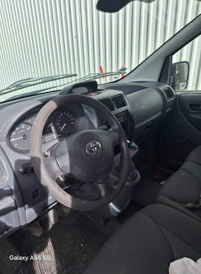 A picture of Toyota proace