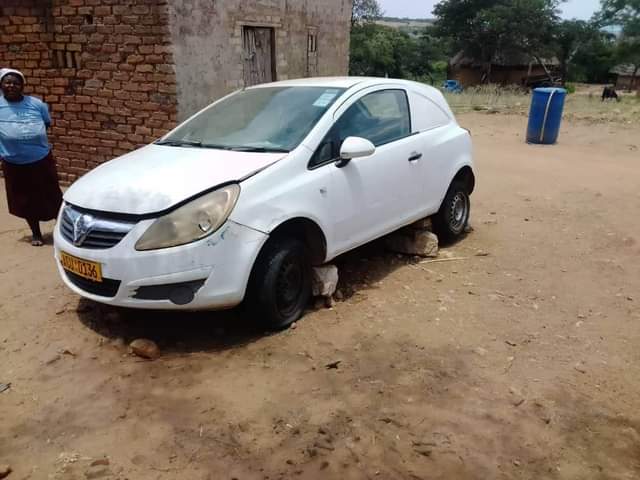 cars under 2000