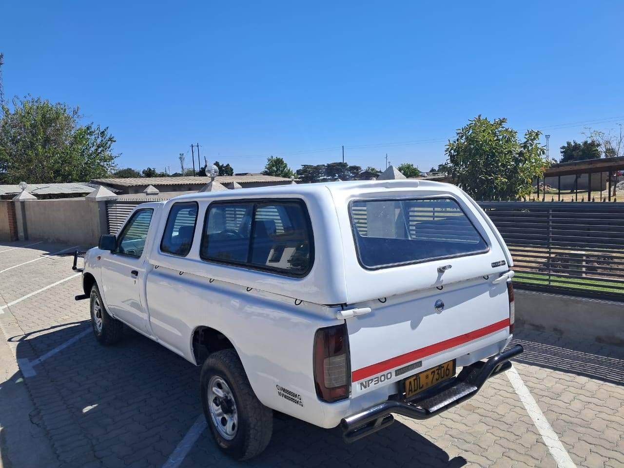 classifieds/cars nissan