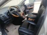 A picture of Register 05 Lexus RX 330