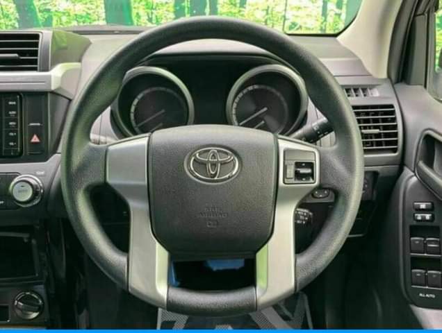 A picture of 2014 TOYOTA land cruiser prado TX
