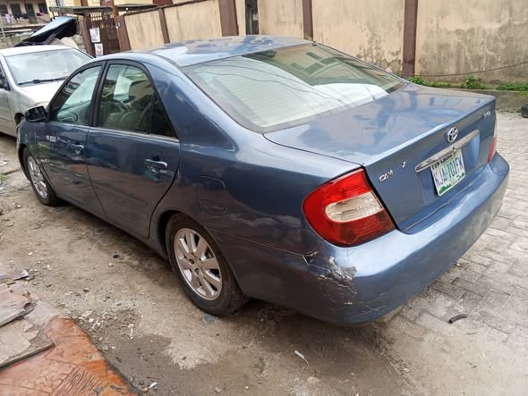 A picture of 2003 Toyota Camry