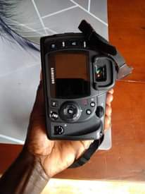 A picture of SAMSUNG CAMERA