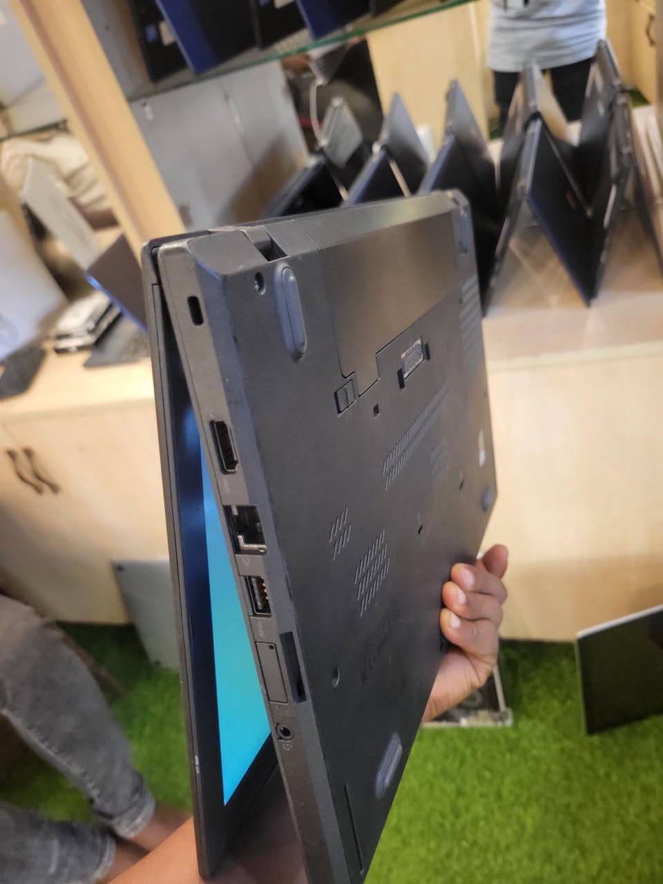 A picture of Lenovo T460