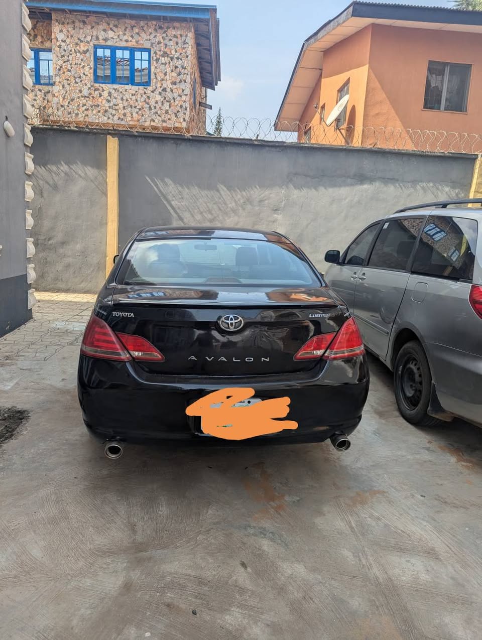 A picture of Toyota Avalon 2007 ikorodu 08107329073 SALE SWAP