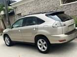 A picture of Today dealclean Toks standard Lexus RX330 2006 model partly Firstbody