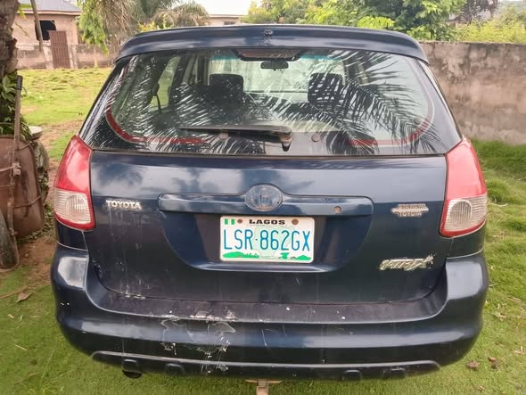 A picture of Toyota matrix 2005