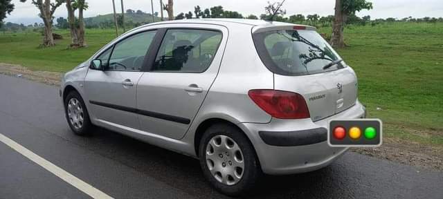 A picture of Peugeot 307 2005 model manual Transmission 4 sale Bought Direct