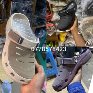 A picture of Watsap number 0 7 7 8 5 8 94 23