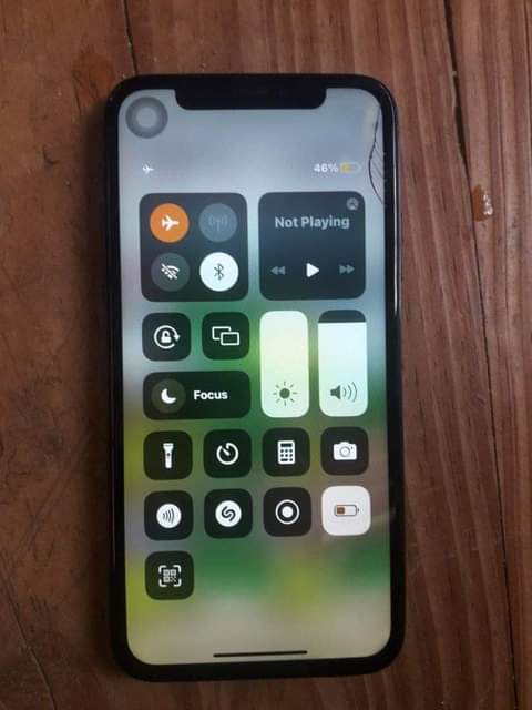 A picture of IPHONE X