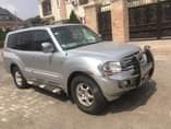 A picture of Mitsubishi Montero 2005 model. First Body