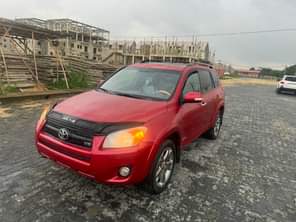 A picture of wow This is pristine clean Tokubo standard Toyota rav4 2012