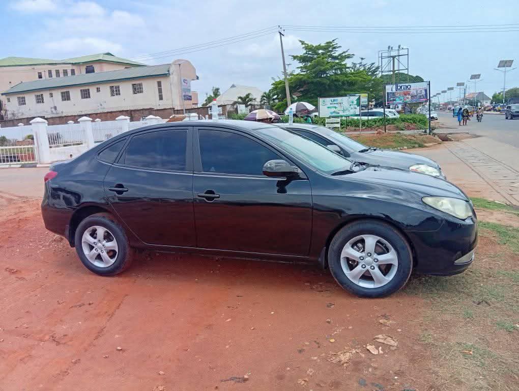 A picture of 2007 Hyundai elantra