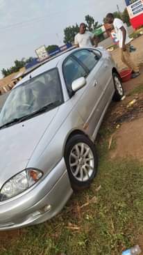 A picture of 2002 Toyota Avensis