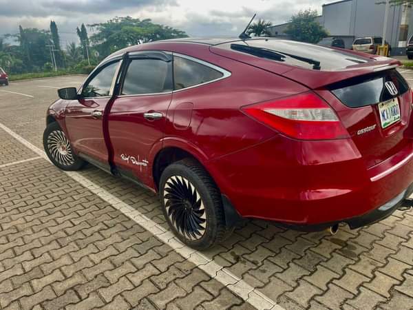 A picture of Admin please approve 2010 Honda crosstour Untampered engine Untampered gear
