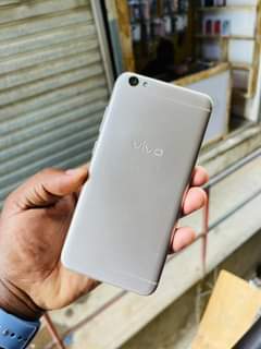 A picture of Vivo Y67 64GB