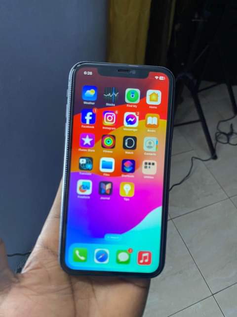 iPhone M.