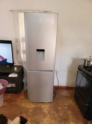 classifieds/fridges