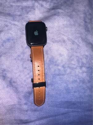 A picture of Apple watch 4 E sim