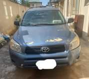 A picture of TOYOTA RAV4 2008 model 4plug
