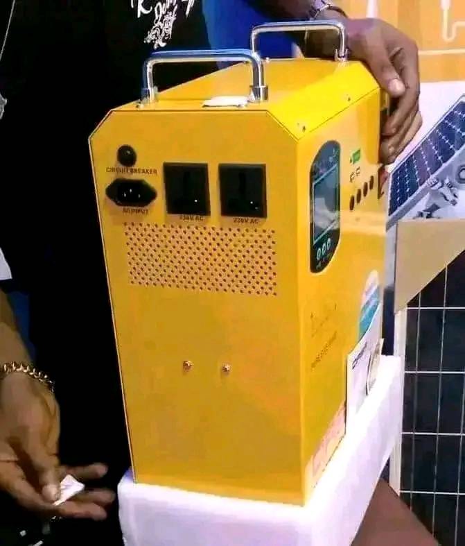 A picture of QASA SOLAR INVERTER GENERATOR SPG 500kv