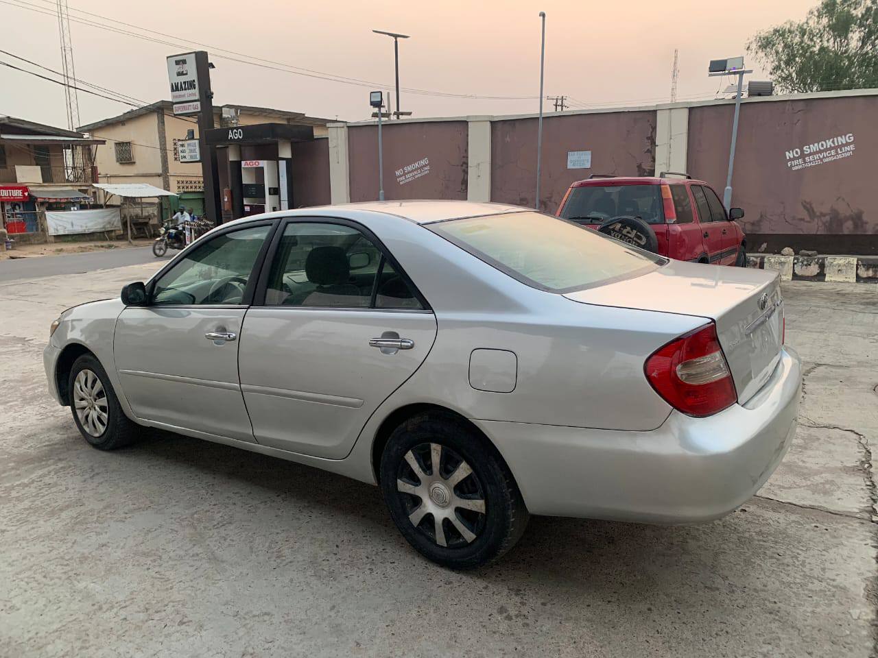 A picture of Toyota Camry 04