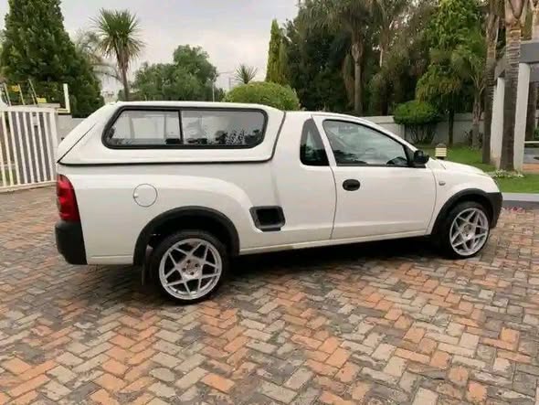 corsa utility