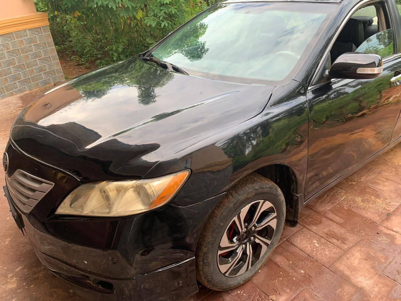 A picture of Toyota Camry spider