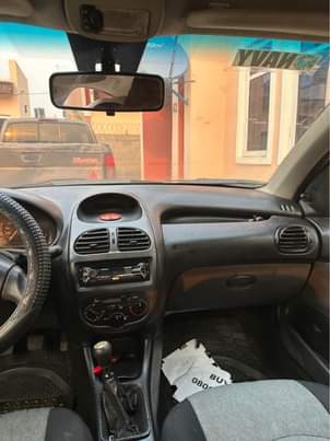 A picture of Peugeot 206