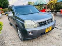 A picture of Nissan X Trail 1990 cc 15M 0766350128