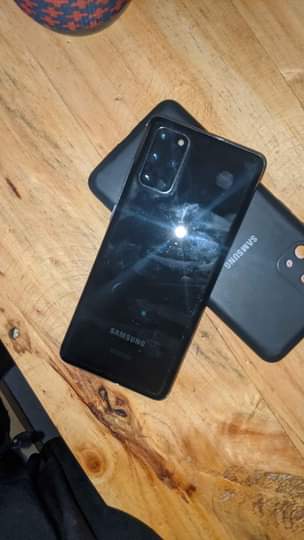 A picture of Samsung S20 5g