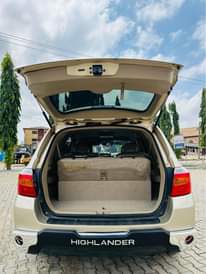 A picture of Registered Toyota Highlander 2010