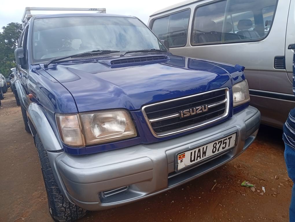 A picture of Isuzu bighorn