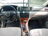 A picture of 2006 model Toyota Corolla Engine very silent Gear super sharp