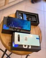 A picture of SAMSUNG s10