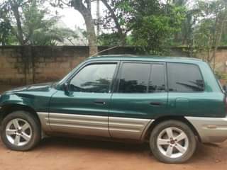 A picture of sound RAV4 for sale in an affordable price