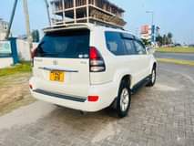 A picture of PRADO 120 TRJ120 PETROL ENGINE 2TR VVTI AUTOMATIC TRANSMISSION SUN