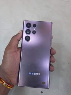 A picture of SAMSUNG S 22 UTRA