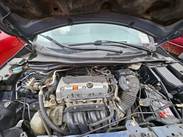 A picture of Tokunbo Honda CR V 2013 model Clean fabric interior Sound