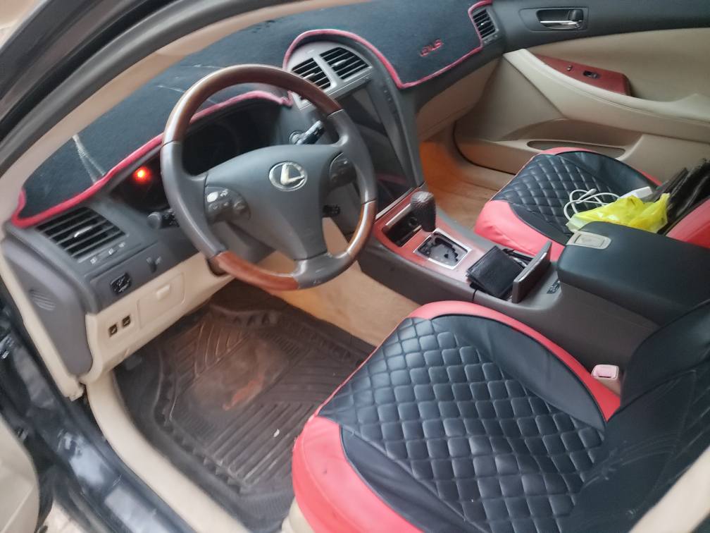 A picture of Lexus ES350 2008 Everything blessed AC needs gas only Price