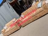 A picture of BOSS KALEWA NJOO NIKUBADILISHIE KITAMBAA KWA 80000 SOFA YA WATU