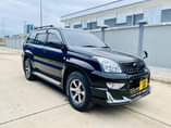 A picture of TOYOTA LAND CRUISER PRADO BEI 31