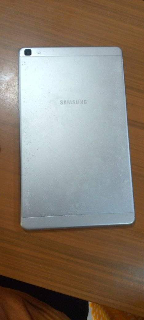 A picture of Samsung tab A 0694312762