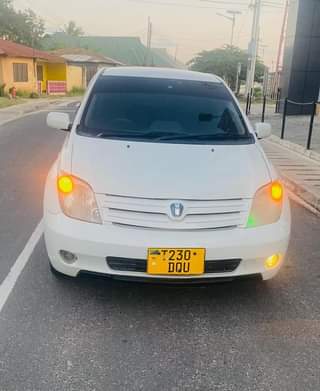 used toyota ist